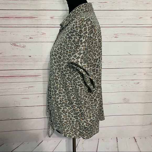 C&C California Cheetah Print Button Down Tie Shirt - Picture 4 of 8